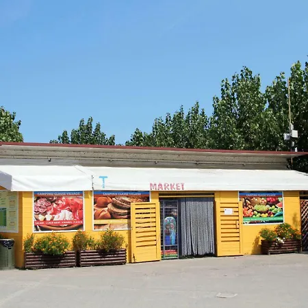 Holiday home Locazione Turistica Camping Classe - Ldd101