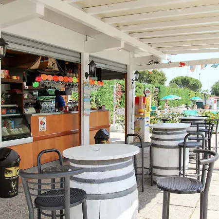 Holiday home Locazione Turistica Camping Classe - Ldd101