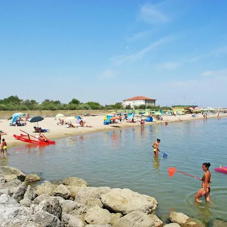 Holiday home Locazione Turistica Camping Classe - Ldd101 Ravenna
